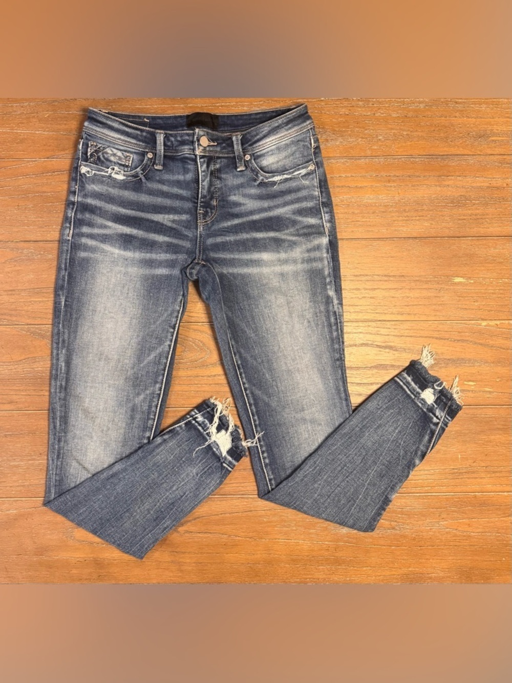 Buckle Women's Blue Distressed Skinny Jeans